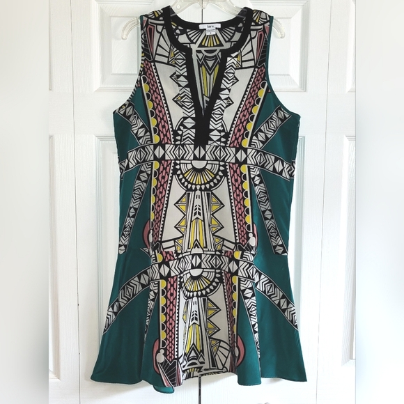 BAR III Women's Aztec Pattern Swing Dress, Sz. M. Accepting reasonable offers. - Picture 5 of 5